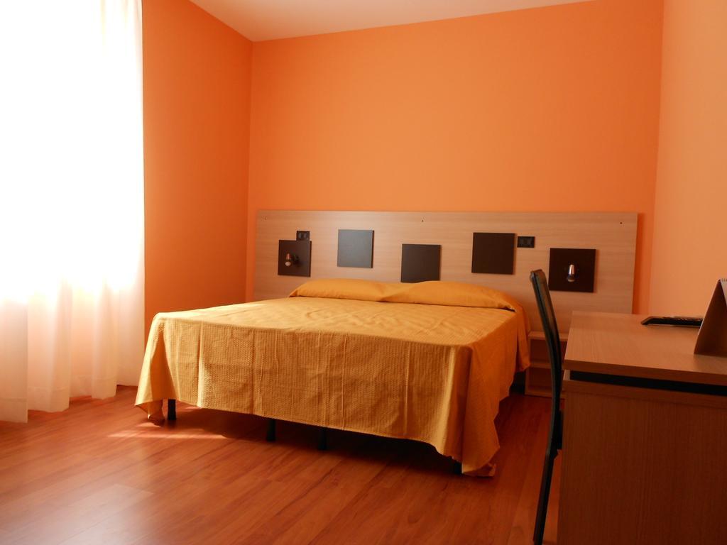 Alta Marea Hotel Gioiosa Marea Pokój zdjęcie