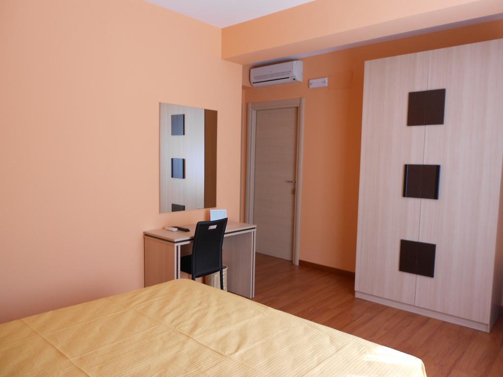 Alta Marea Hotel Gioiosa Marea Pokój zdjęcie